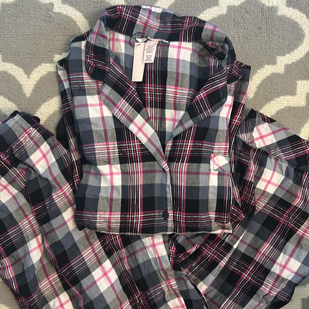 Victorias secret pajama set